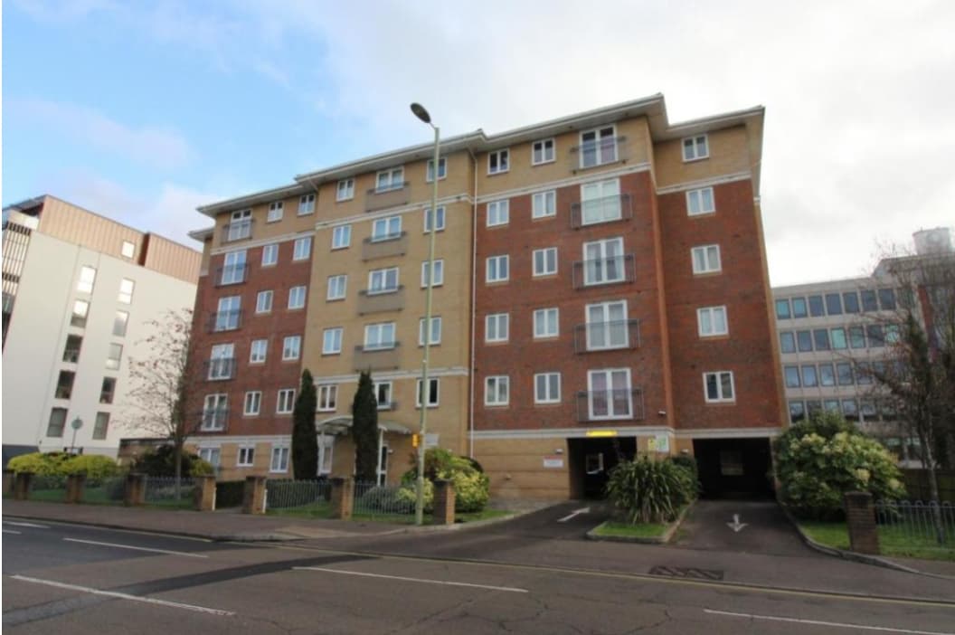 Chapter House, 294 Farnborough Road, Farnborough, Hants, GU14